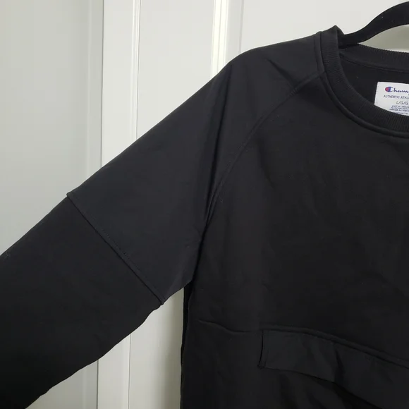 CHAMPION Black Sweatshirt with Pocket - Picture 4 of 8